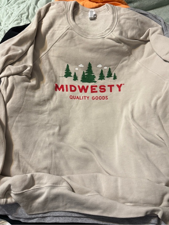The Midwest Girl Tops - Cream Graphic Crewneck Sweatshirt